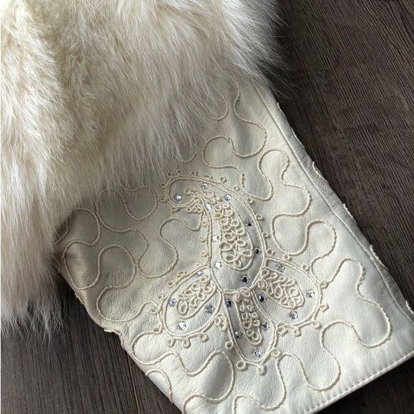 Absolutely stunning full length leather fur and jewels - Picture 2 of 6